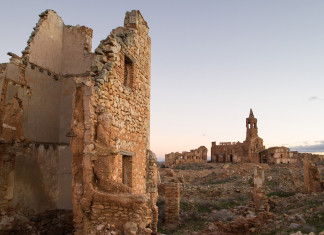 Belchite – hiszpańskie miasto duchów Ruiny Belchite