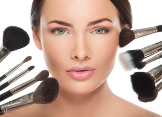 Wiosenny hit? Makijaż nude Makijaż nude hitem wiosny