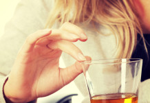 Zdrowiej znaczy modniej – Polacy mniej piją i palą Picie i palenie nie jest już modne