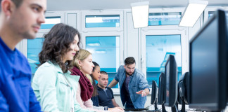 Nauczyciele w grupie ryzyka Choroby narządu głosu