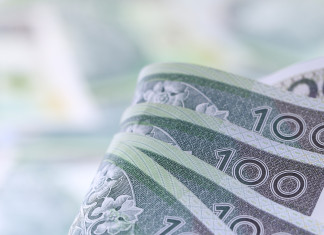 Banki i oszczędności? Najczęściej debatujemy o nich w internecie W internecie o bankach