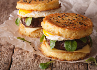 Znane smaki inaczej, czyli domowy ramen burger Nowy fast burger ramen burger