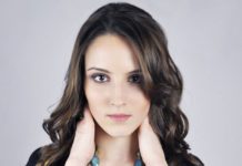 Jak dobrać cienie do ciemnych oczu? Kobieta i ciemne oczy