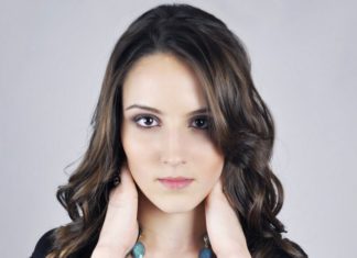 Jak dobrać cienie do ciemnych oczu? Kobieta i ciemne oczy