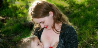 Dlaczego warto karmić dziecko piersią? Karmienie piersią