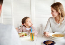 Pierwszy dzwonek coraz bliżej. Zadbaj o zdrową dietę młodego ucznia Dieta ucznia