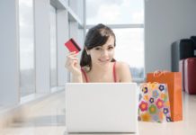 E-handel przechodzi do mediów społecznościowych Zakupy przez media społecznościowe