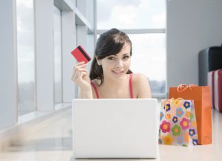 E-handel przechodzi do mediów społecznościowych Zakupy przez media społecznościowe