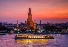 Podróże na jesienną chandrę Bangkok
