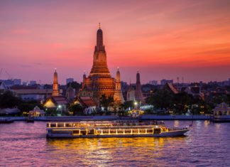 Podróże na jesienną chandrę Bangkok