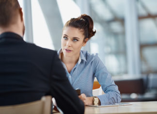 Te pytania potrafią zepsuć rozmowę o pracę. Sprawdź, jak z nich wybrnąć Rozmowa rekrutacyjna zaskakujące pytania