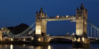 Weekend w Londynie Most w Londynie