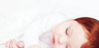 Fryzura na niemowlaka – jak dbać o włosy maluchów Fryzura niemowlaka