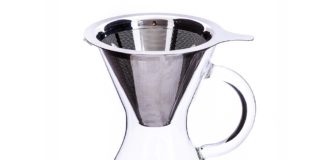 Akcesoria kuchenne, które odmienią twoją kuchnię Dzbanem z zaparzaczem do kawy