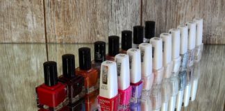 Metaliczne lakiery do paznokci – jak osiągnąć efekt błysku? Lakiery do paznokci