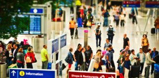 Opiekun osób starszych – bezpieczeństwo w trakcie wyjazdu do pracy za granicę emigracja zarobkowa