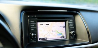 Jak nowoczesne lokalizatory sprawdzają się w transporcie? nawigacja w transporcie