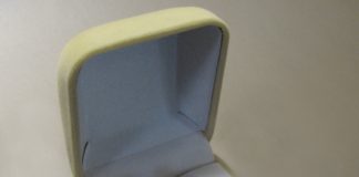 Kochają je ikony mody, gwiazdy kina, kobiety sławne i bogate. Perły to prezent idealny perły doskonały prezent