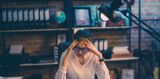 Stres w pracy kosztuje blisko 10 mld zł multitasking