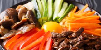 Kuchnia koreańska – co jadają gospodarze igrzysk? Bibimbap