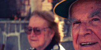 Osteoporoza – dyskretny złodziej kości Szczęśliwi dziadkowie