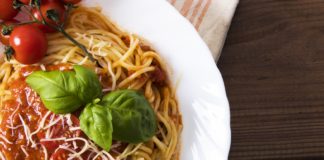 Sos do spaghetti z kawałkami pomidorów? Poznaj Pudliszki Sos do spaghetti