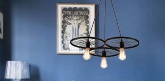 Jakie oświetlenie do salonu? Designerska lampa w salonie