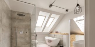 Jak optycznie powiększyć małą łazienkę? wystrój małej łazienki