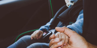 Dobry fotelik samochodowy – czyli jaki? Fotelik samochodowy