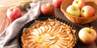 Tarta w wersji słodkiej i wytrawnej Tarta z jabłkami