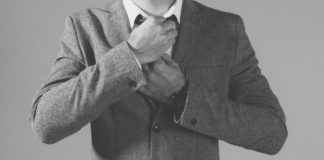 Jak wybierać marynarki dla starszych panów? Marynarka dla starszego mężczyzny