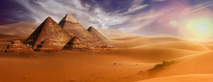 piramidy w Kairze