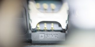 Na czym polega opcja Dual SIM w smartfonach? Jakie są jej warianty i jak można skorzystać z takiego rozwiązania? dual sim