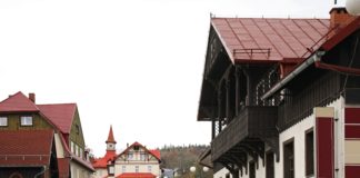 Karpacz – gdzie zjeść i co zobaczyć? ulica Konstytucji 3 Maja Karpacz