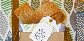 Dzień Chłopaka już niedługo. Sprawdź, co kupić swojemu strażakowi! zapakowane prezenty na dzień chłopaka