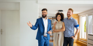 Kiedy warto skorzystać z usług agenta nieruchomości? agent nieruchomości