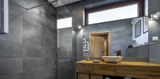 Płytki gresowe – idealna podłoga tarasu lub balkonu szare płytki łazienkowe