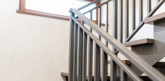 Balustrady ze stali nierdzewnej wewnątrz domu schody balustrada