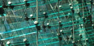 Szklane zadaszenia – zastosowanie i porady szklana fasada