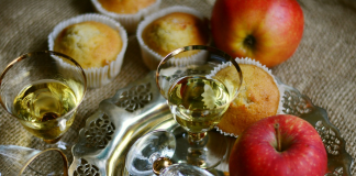 Tajemniczy calvados – jak i z czym podawać ten trunek? calvados