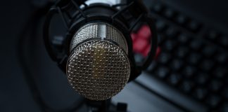 Na co zwrócić uwagę przy wyborze mikrofonu do nagrywania internetowych treści audio i wideo? mikrofon do nagrywania treści w internecie