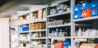 Pesta- najlepsza hurtownia olejów i płynów eksploatacyjnych? hurtownia artykułów motoryzacyjnych