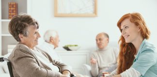 Praca dla opiekunki Niemcy. Czy to dobra oferta pracy w opiece? praca dla opiekunki w niemczech