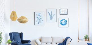 Meble i akcesoria, które znakomicie urządzą Twój salon – czyli jakie? jasny salon