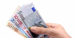 Chwilówki na raty — na co uważać, przed świętami? chwilówka euro