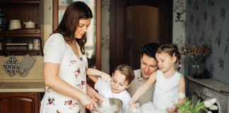 Świąteczne przygotowania w kuchni – co może Ci się przydać? formy do ciast