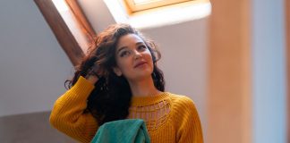 Jak podkreślić skręt fal? Problemy z kręconymi włosami suszenie kręconych włosów