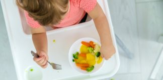 Jak wybrać najlepsze krzesełko do karmienia dziecka? foteliki do karmienia