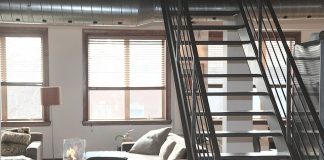 Jak właściwie oświetlić schody wewnętrzne? schody wewnętrzne