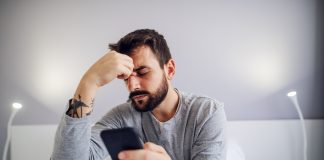 Czym jest nerwica natręctw? W jaki sposób się objawia? nerwica natręctw